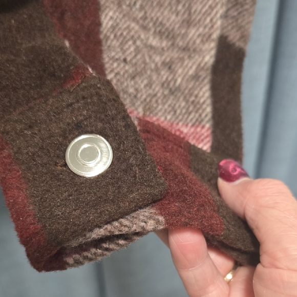 Ashley Outerwear Women's Plaid Utility Fleece Jacket - Brown and Pink Size XL - Picture 7 of 10